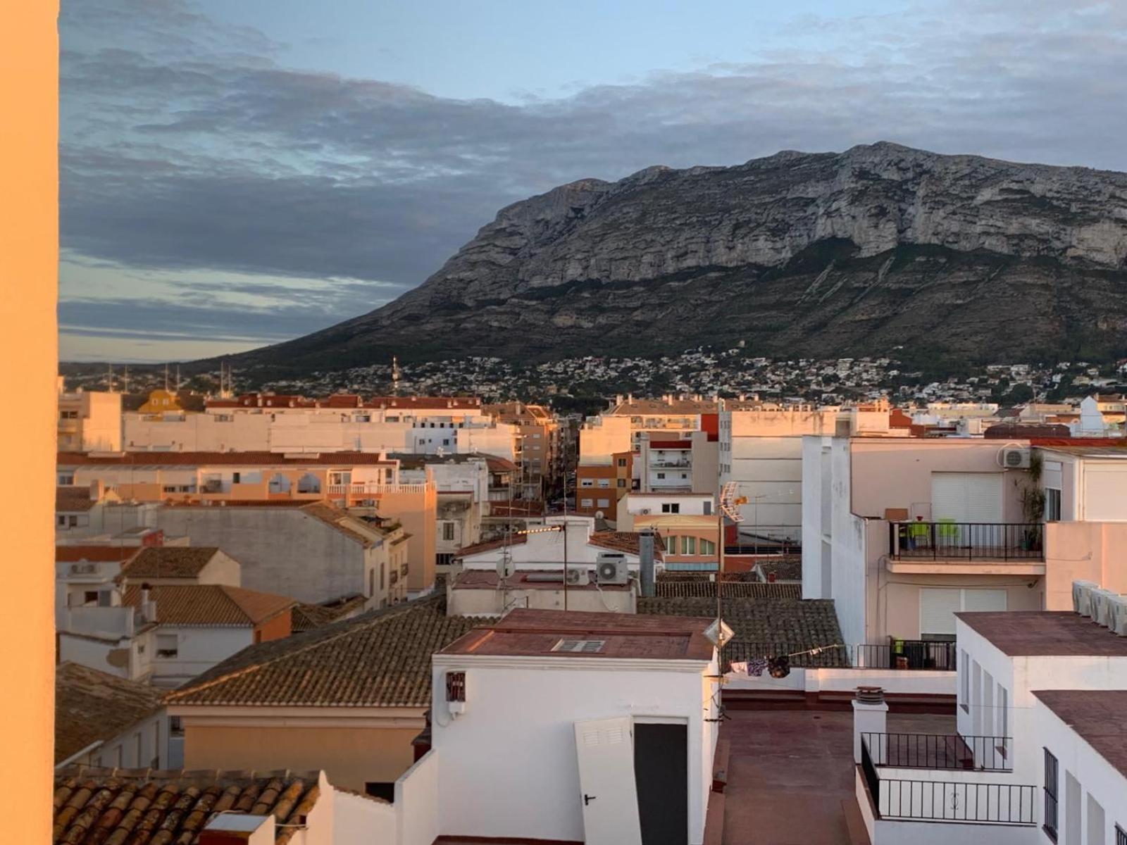 Gran Piso Con Estilo En El Centro De Denia Apartment Ngoại thất bức ảnh
